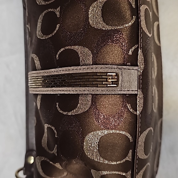 Coach Rare Find • Brown, Gold, Metallic Thread Beaded "C" Demi Collection - Picture 14 of 14